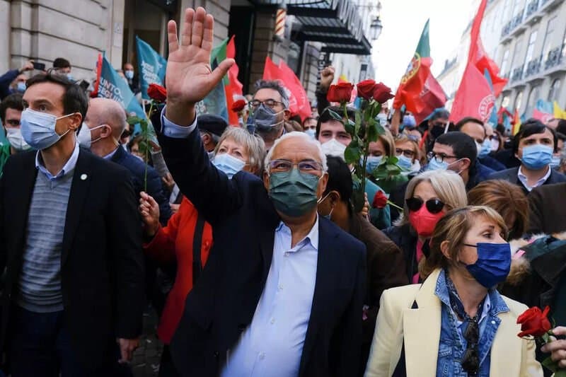Partido Socialista vence eleições antecipadas de Portugal