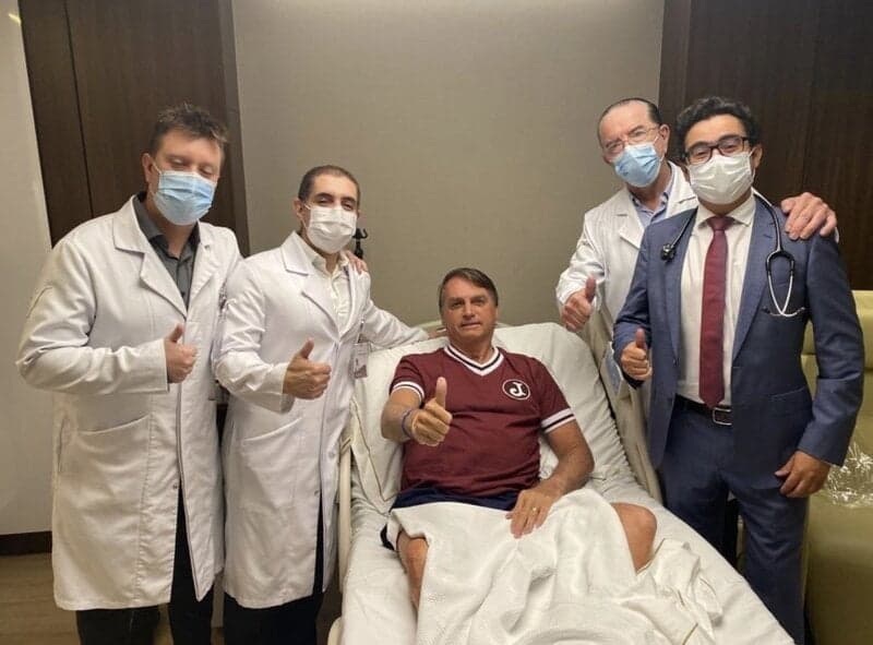 Bolsonaro recebe alta em hospital de São Paulo