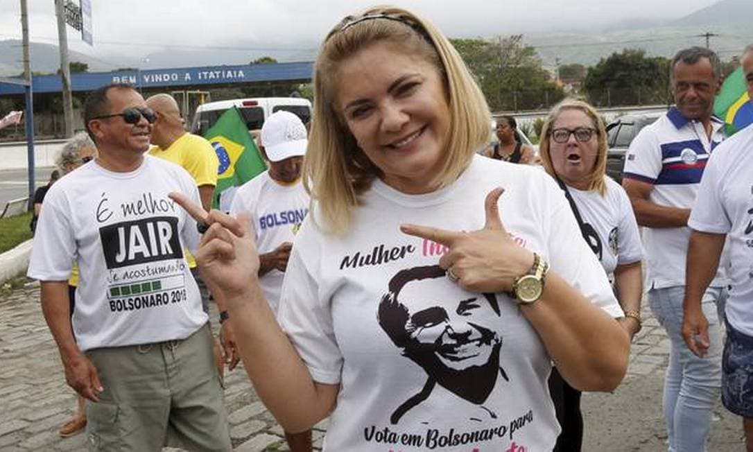 Ex-assessor de Bolsonaro diz à Veja que ocorria &#8220;rachadinha&#8221; no gabinete da família