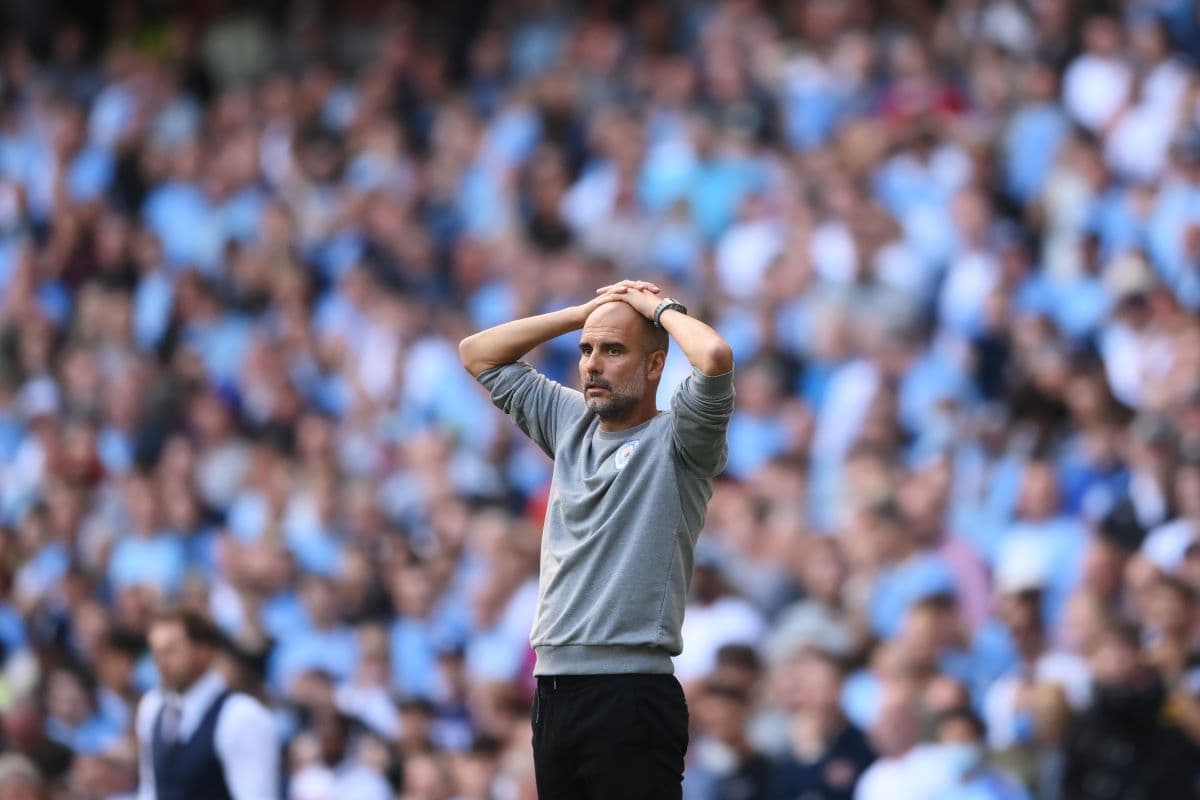 Susto! Avião com jogadores do Manchester City faz pouso de emergência