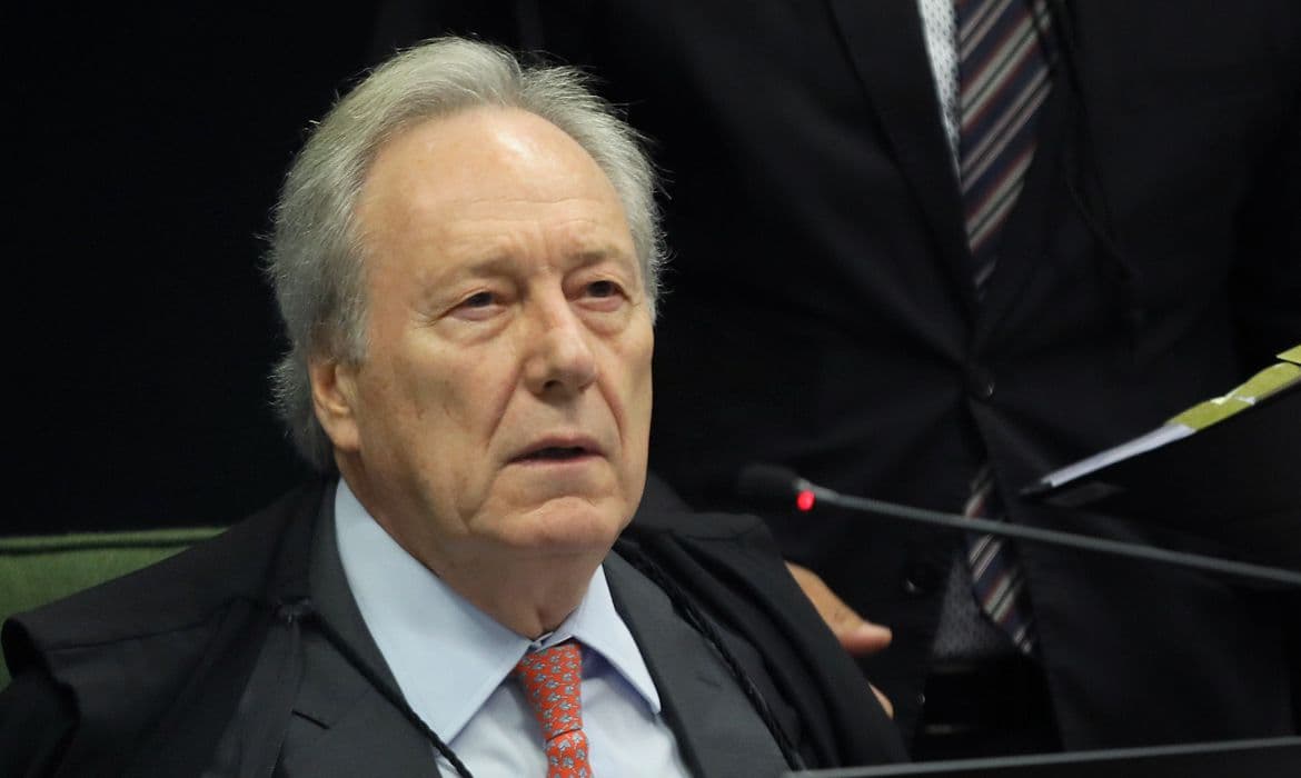 STF proíbe o uso do Disque 100 para receber queixas de anti-vacinas