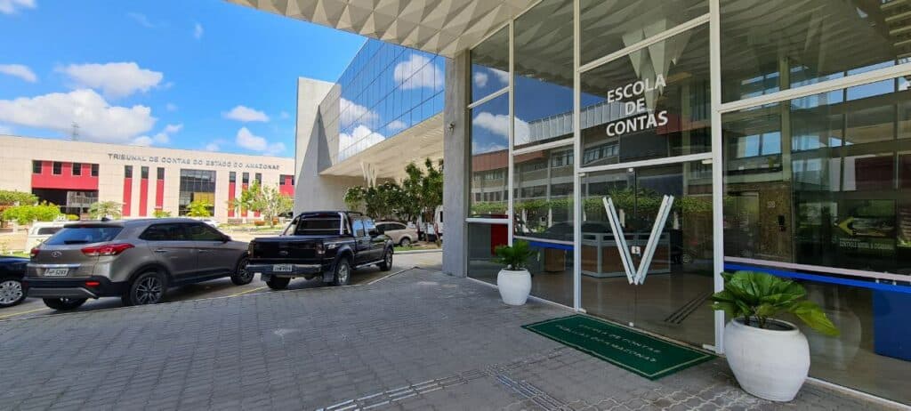Escolas de Contas do TCE-AM abre consulta sobre cursos oferecidos à população