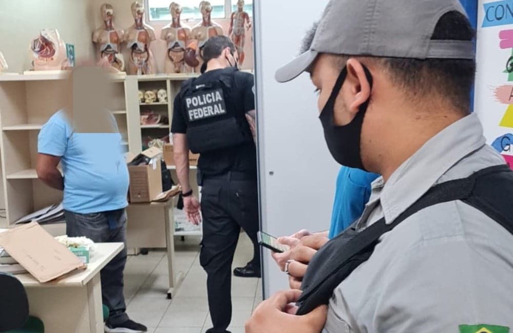 UEA determina o afastamento de professor investigado por tráfico internacional de órgãos humanos