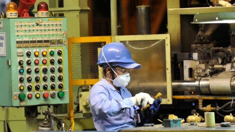 PIB do Brasil cresce 4,6% e país sai da recessão técnica