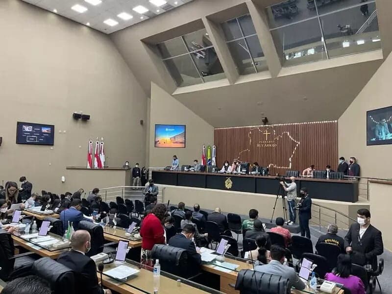 Regras para distribuição de &#8220;sobras&#8221;eleitorais dificultam transição de candidatos