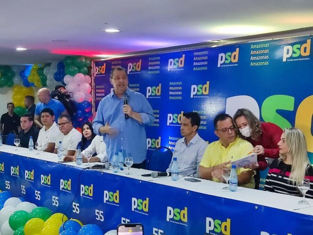 &#8220;Tenho apoio de todos os prefeitos do interior&#8221;, diz Omar em evento de filiação ao PSD