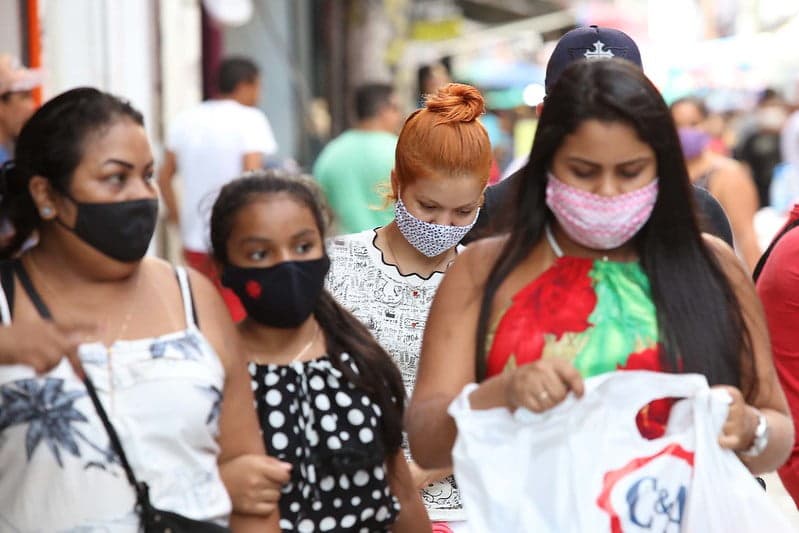 Vereadores apoiam fim do uso de máscaras em locais abertos em Manaus