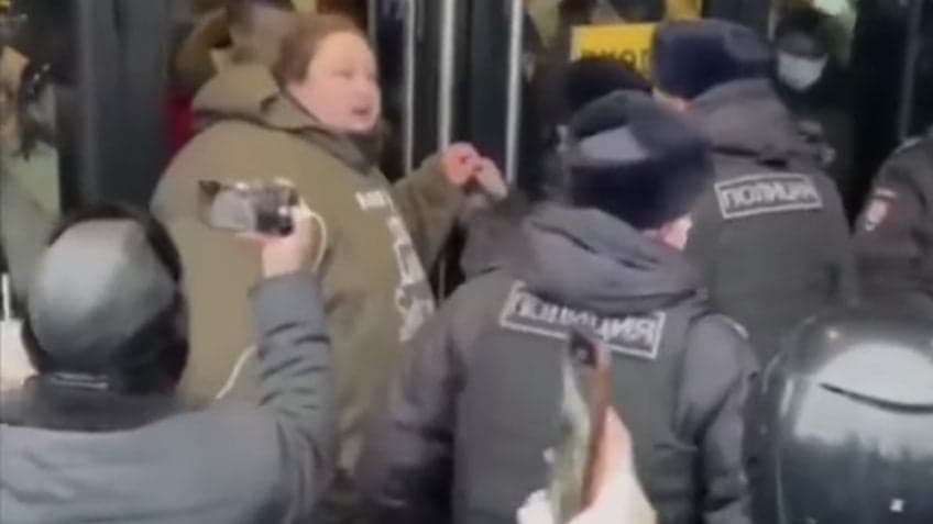 Russos fazem filas no McDonald&#8217;s antes da saída de rede de fast food do país