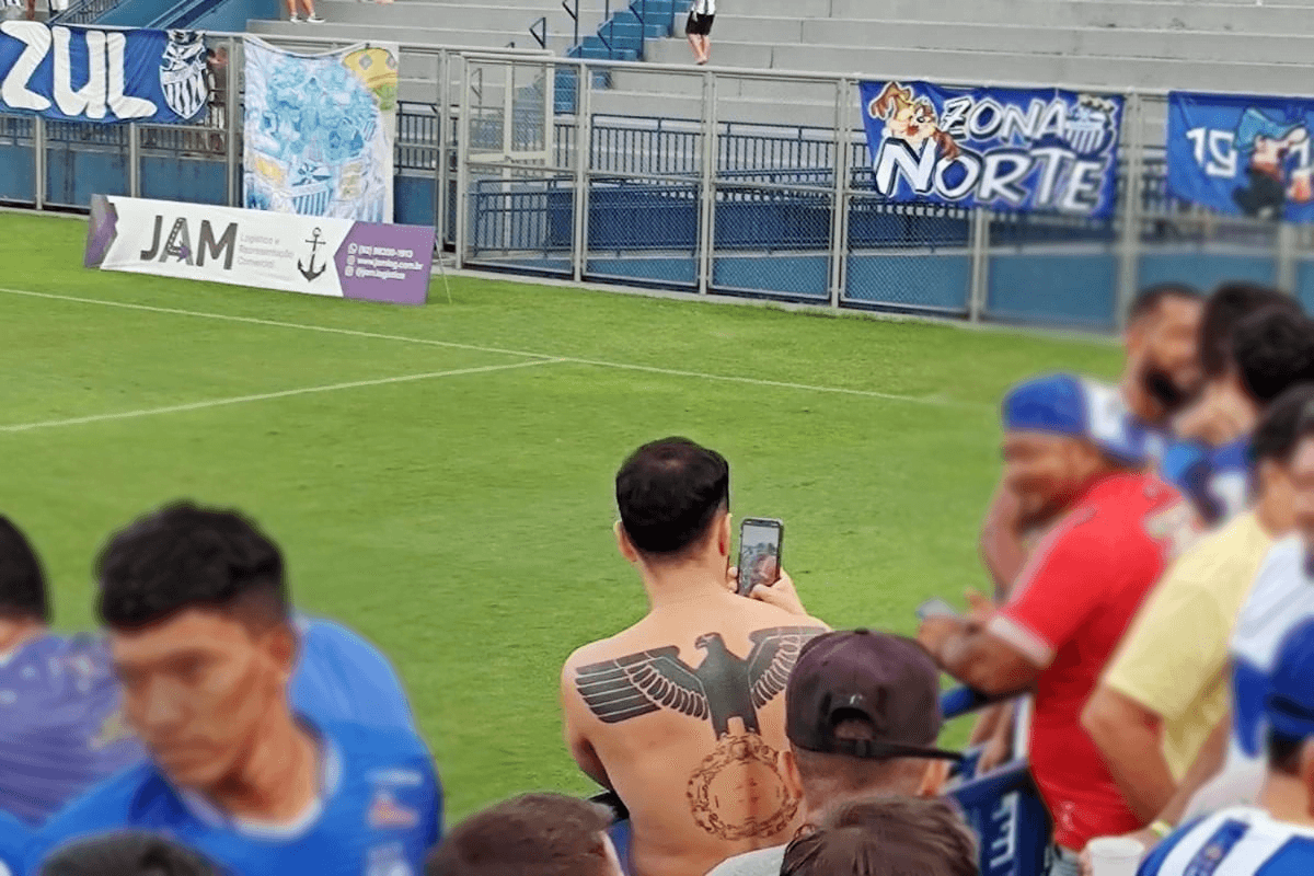 Torcedor com símbolo nazista será investigado por dois crimes