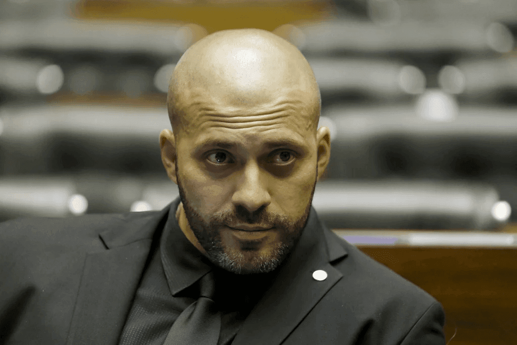 Daniel Silveira passou por 9 lugares antes de nova prisão e Moraes cobra explicações