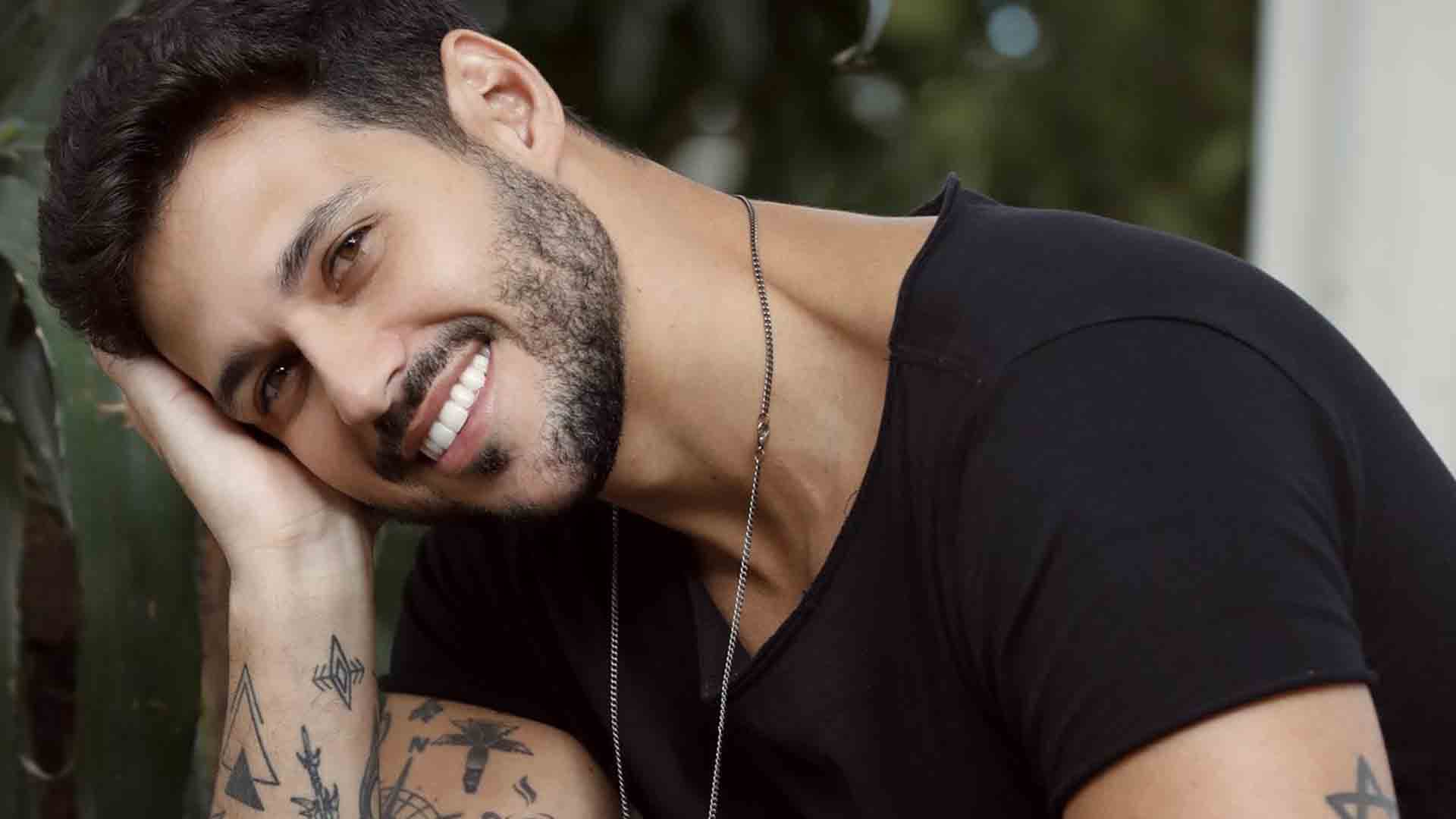 Após cirurgia, Rodrigo Mussi &#8216;dobra e estica&#8217; pernas e braços, diz irmão