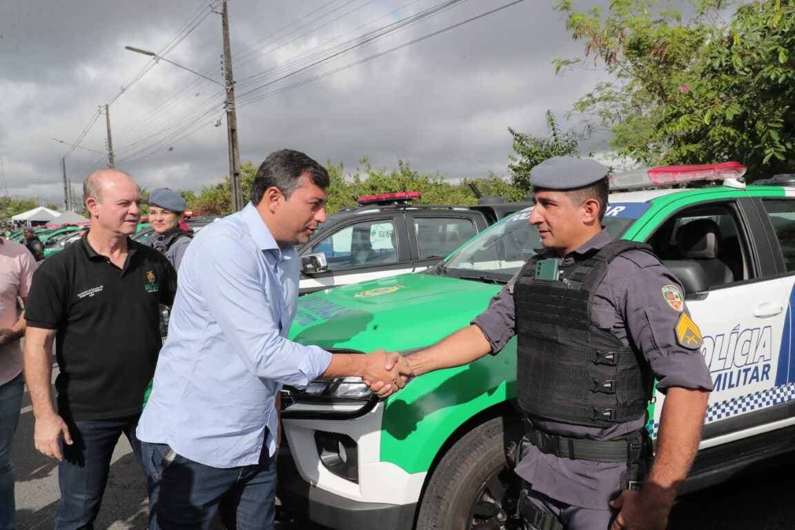 Wilson Lima entrega viaturas e aparelhos às forças de segurança do Amazonas