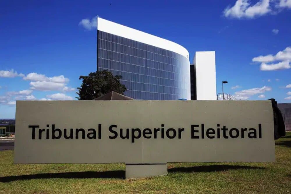 TSE acolhe sugestões das Forças Armadas sobre processo eleitoral