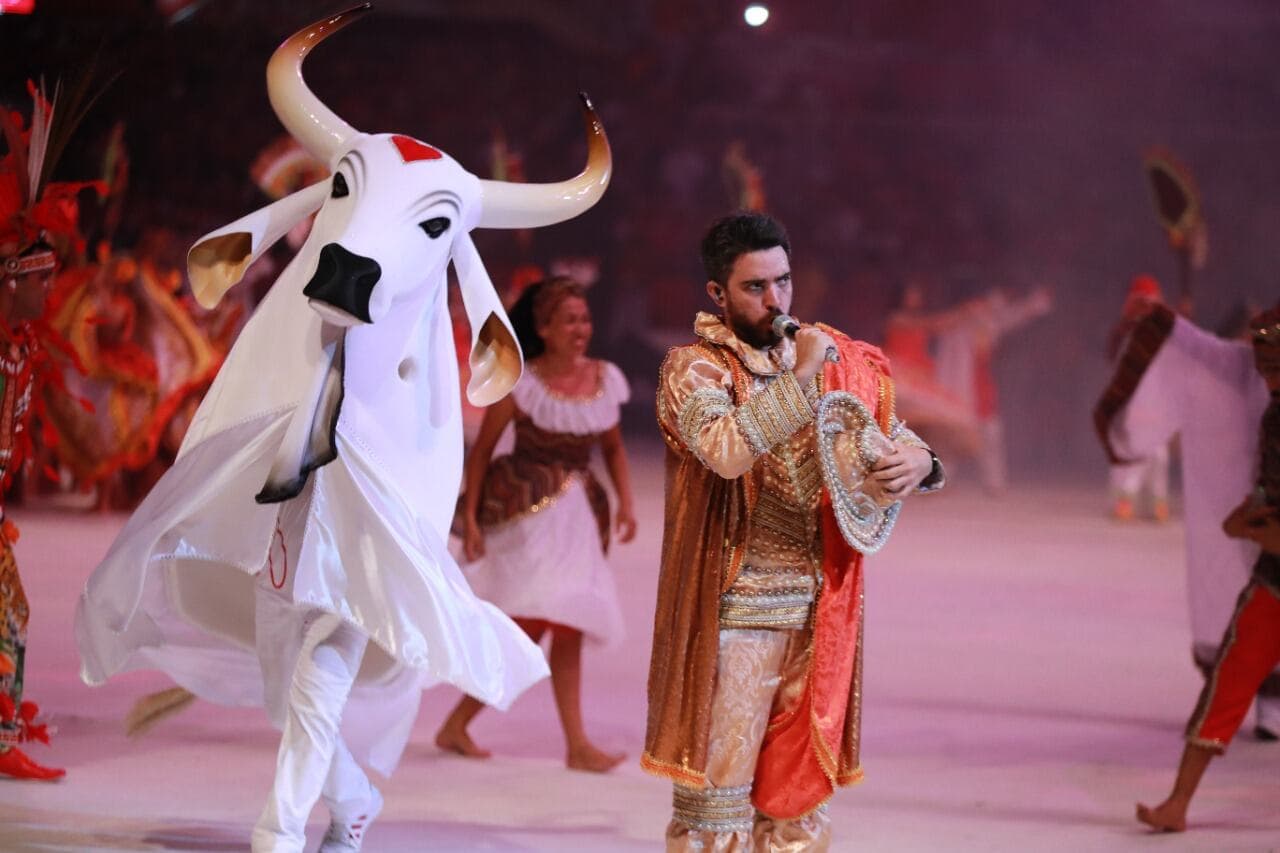 Garantido fecha segunda noite com homenagem à cultura afro