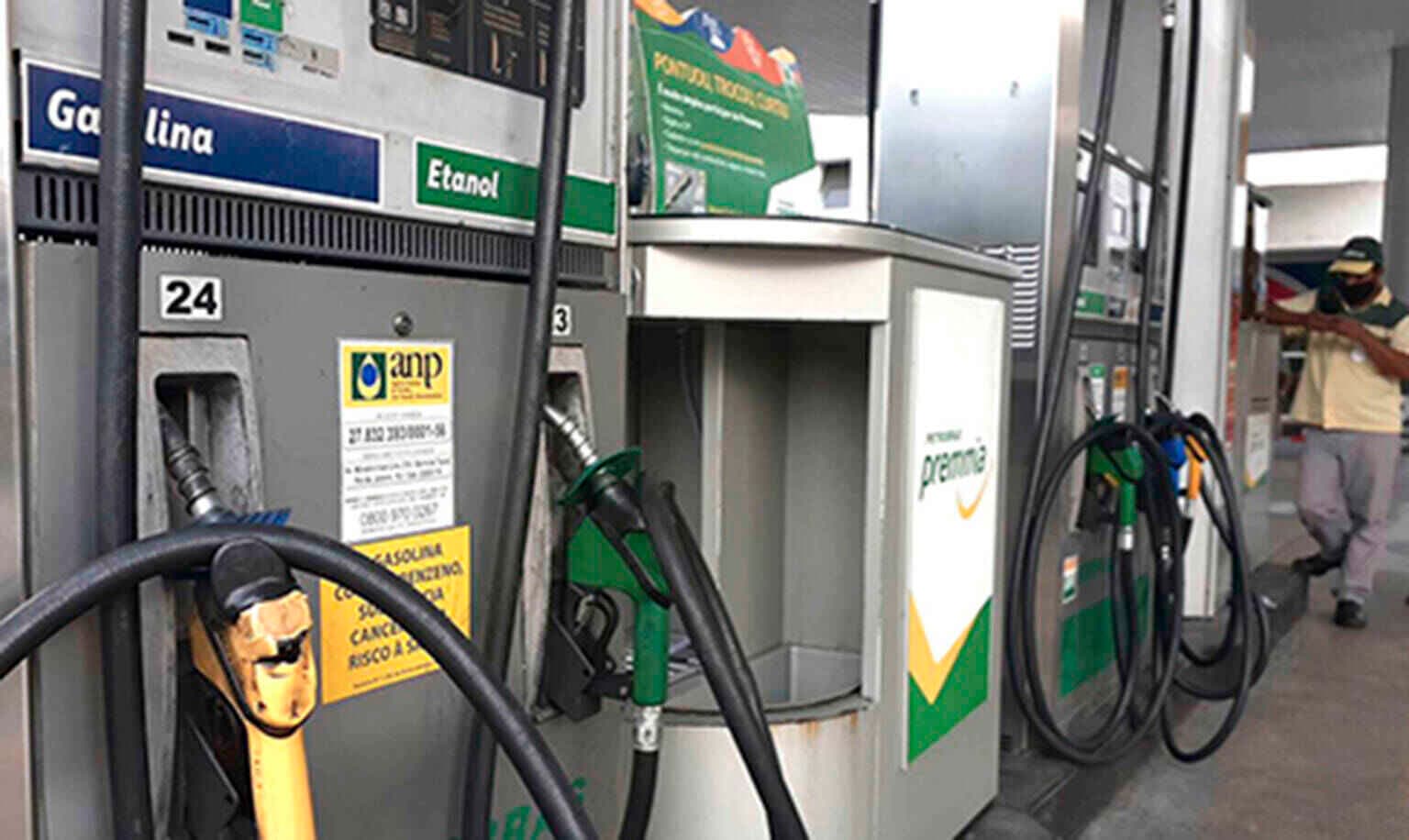 Comissão da Aleam fiscaliza redução do preço da gasolina após corte no ICMS