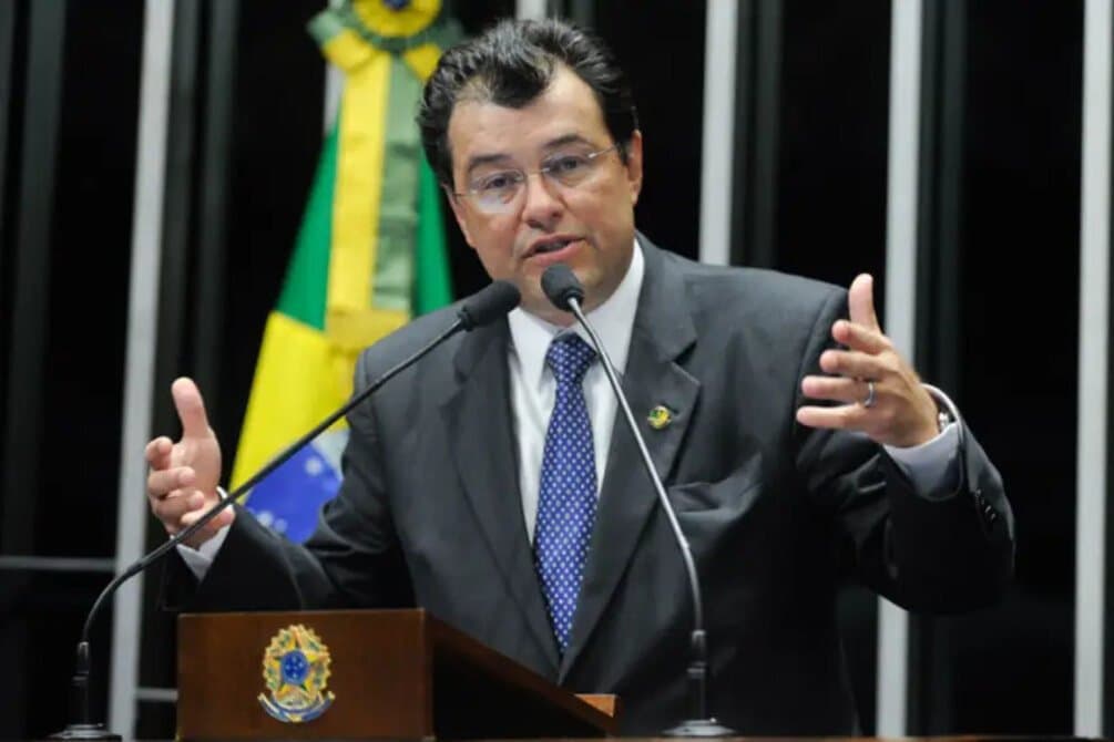 Eduardo Braga confirma pré-candidatura ao governo do Amazonas com apoio de Lula