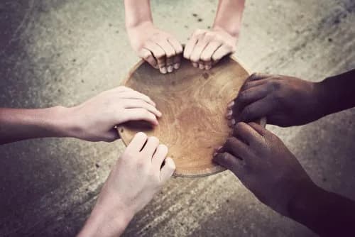 Cresce desnutrição no Brasil; índice é maior entre meninos negros