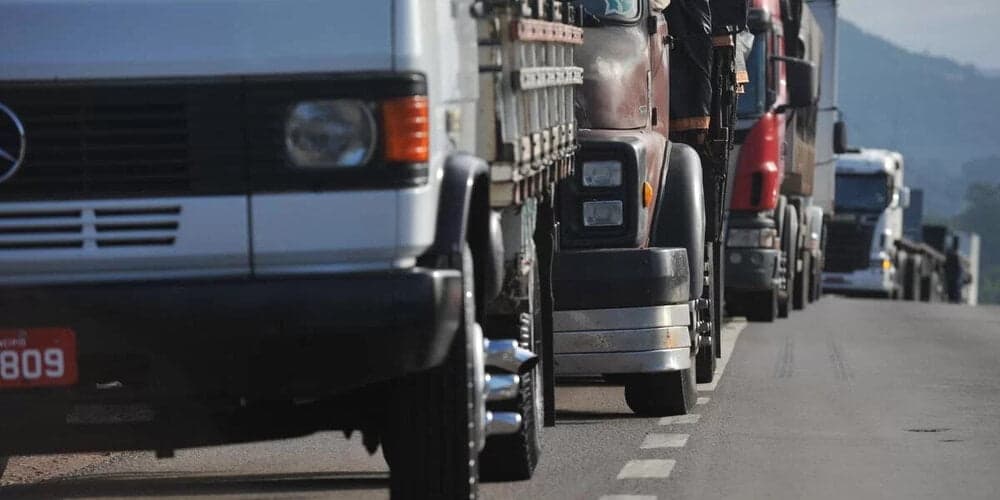 Prazo de autodeclaração para recebimento do auxílio caminhoneiro termina hoje