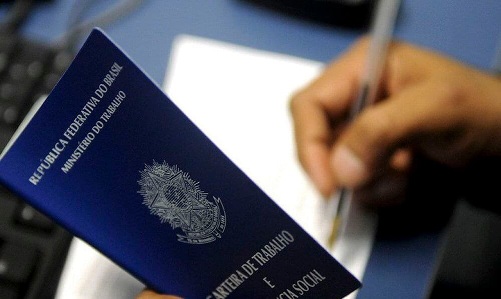Criação de empregos em julho cai em relação ao mesmo período do ano passado