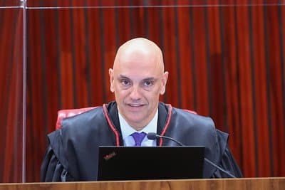 Moraes manda identificar membros de grupo no Telegram por ameaças ao STF