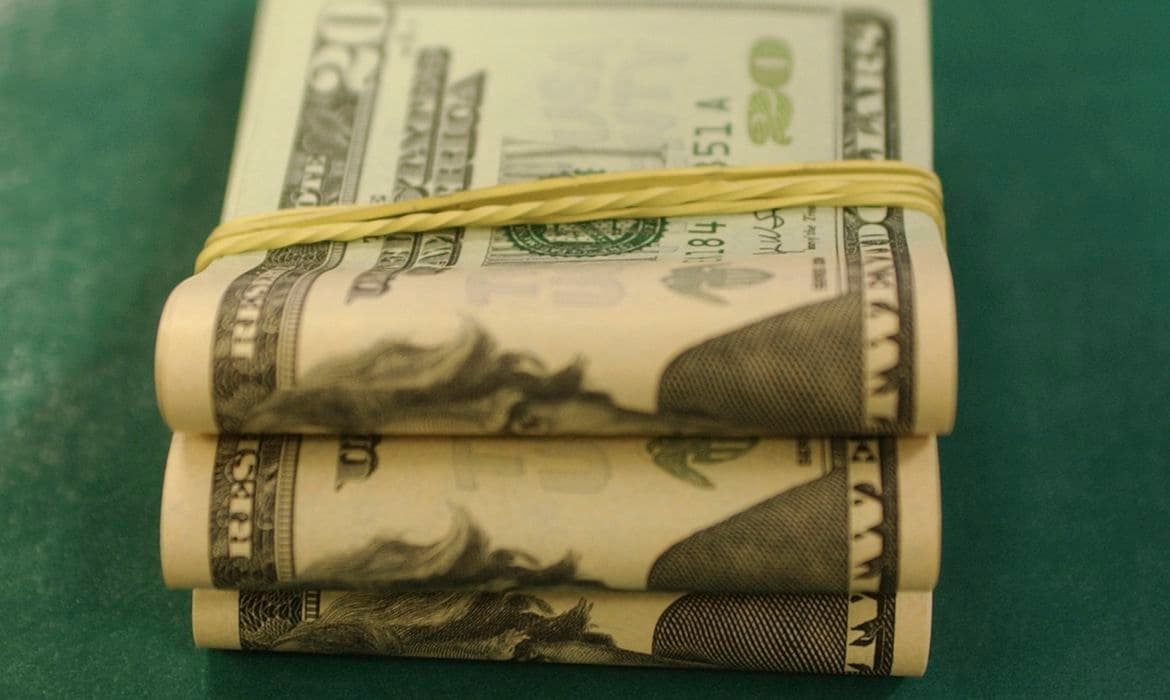 Dólar sobe para R$ 5,16 após ata do Banco Central americano