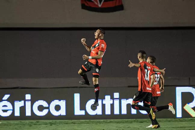 Atlético-GO vence Nacional-URU e vai à semifinal da Sul-Americana