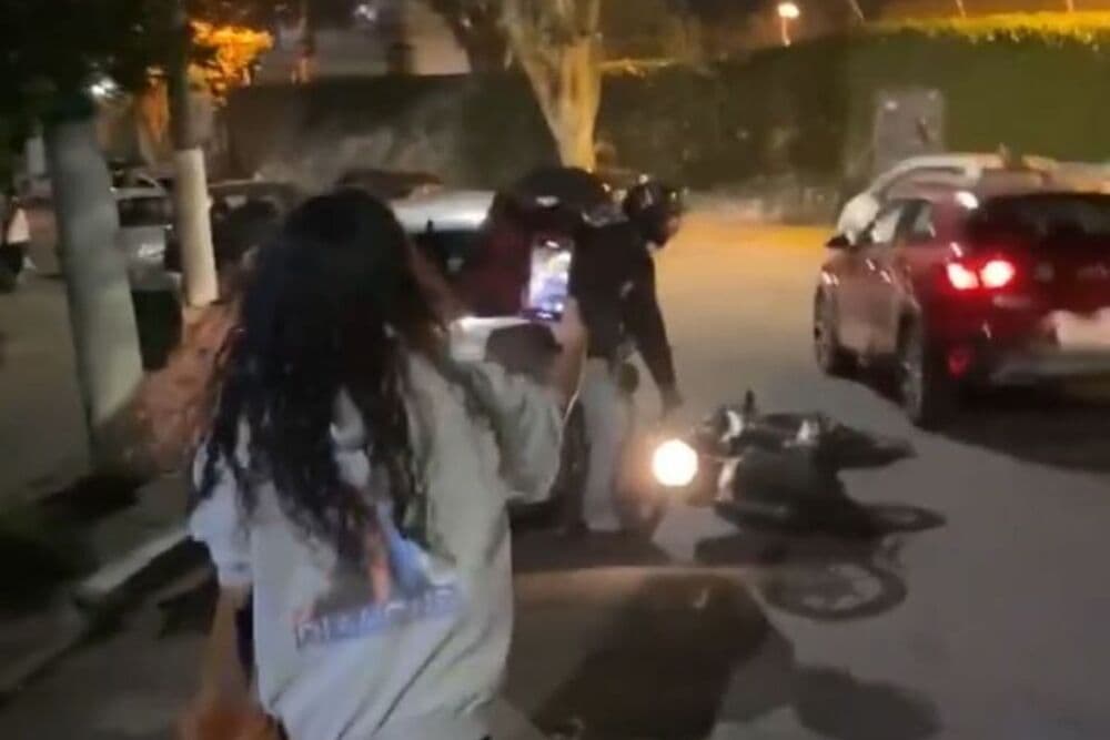 Ex-ministro Ricardo Salles atropela motoboy em São Paulo