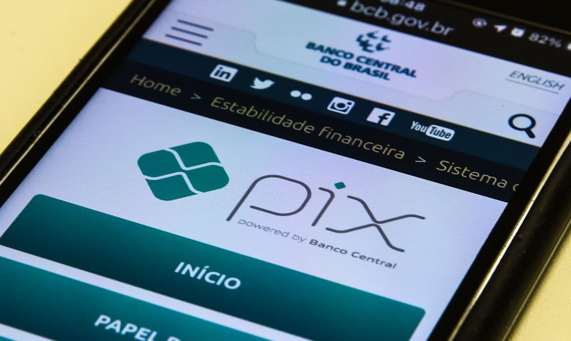 Pix deixará de ter limite por transação em 2023, anuncia BC