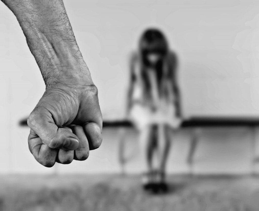 Homem é condenado por estupro contra adolescentes de 12 e 13 anos