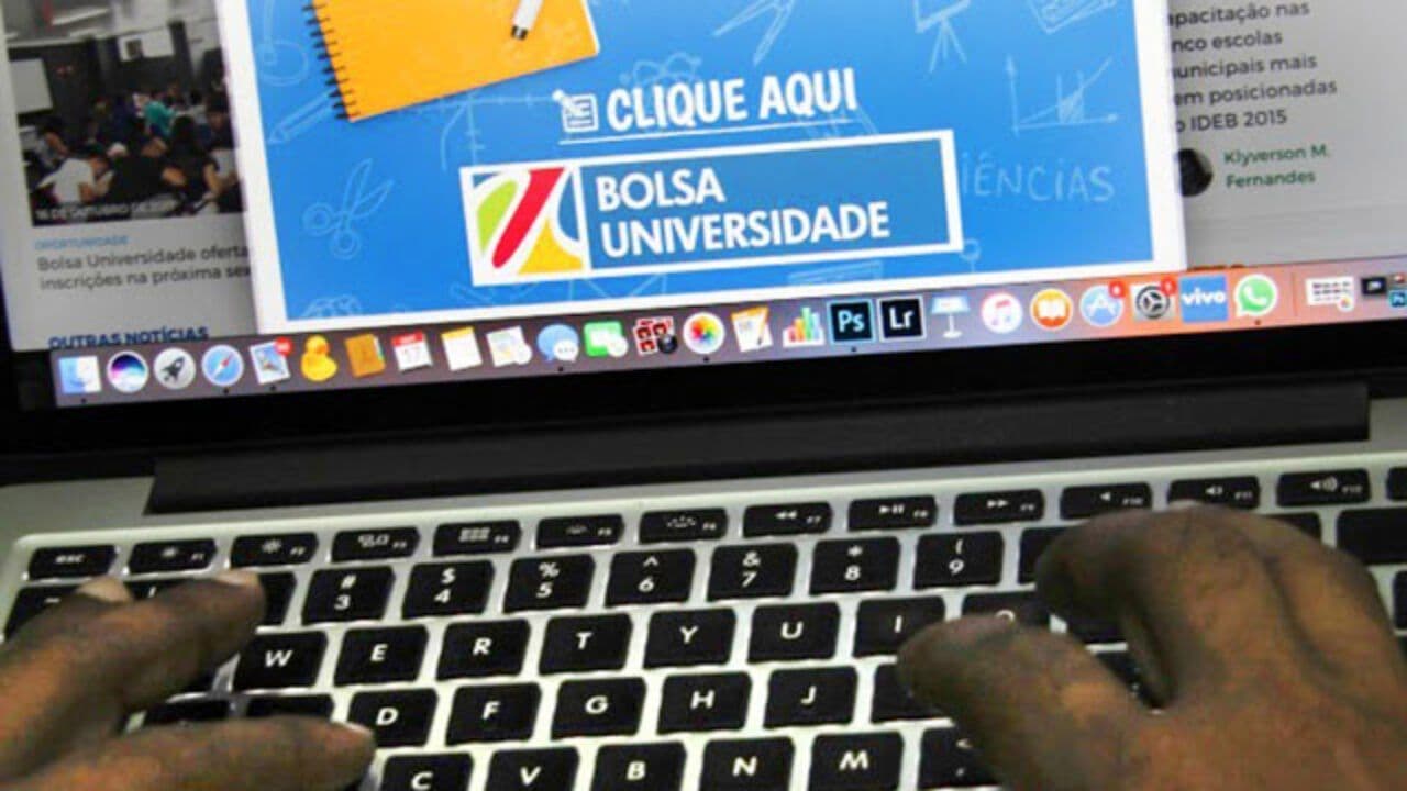 Prefeitura de Manaus prorroga inscrições para Bolsa Universidade 2024