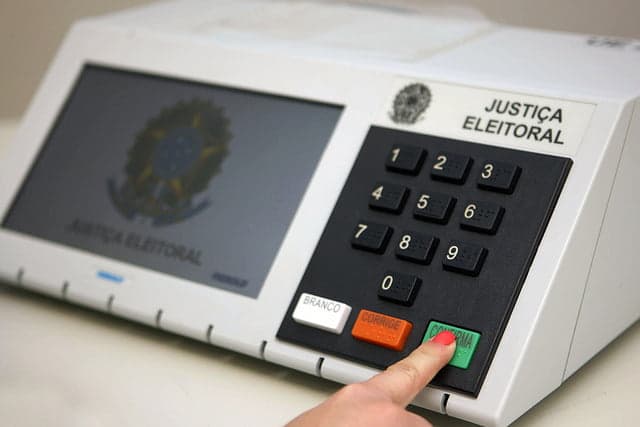 Alistamento eleitoral, convenções partidárias e registro de candidaturas: confira prazos