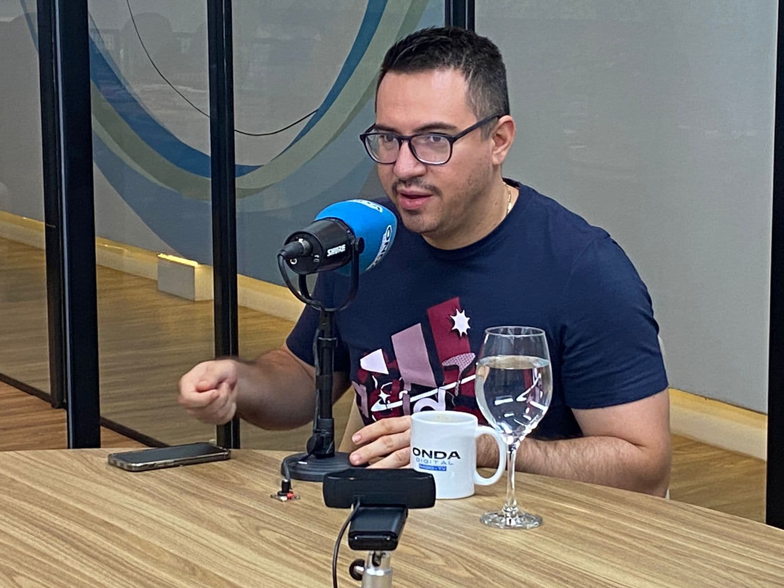 Guedes: &#8220;Estamos tentando a CPI porque a Águas de Manaus deita e rola&#8221;