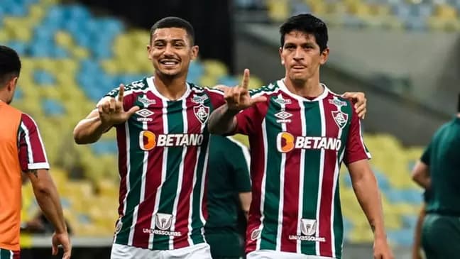 André e Cano &#8216;invadem&#8217; seleção verde do Brasileirão