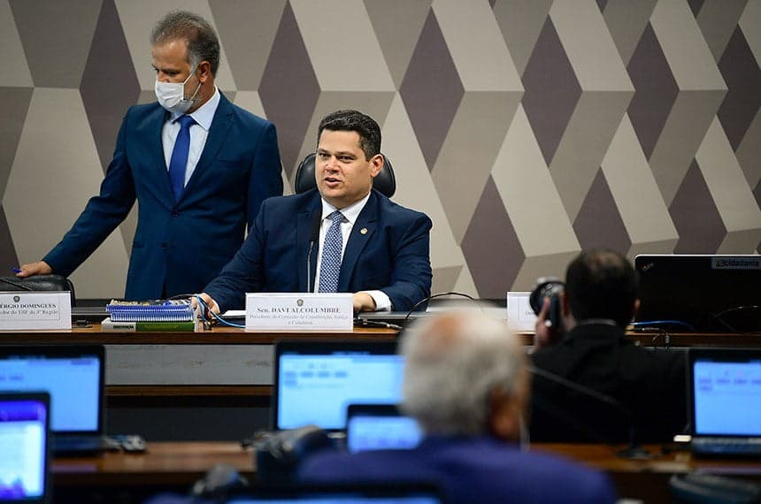PEC da Transição amplia teto de gastos em R$ 175 bilhões