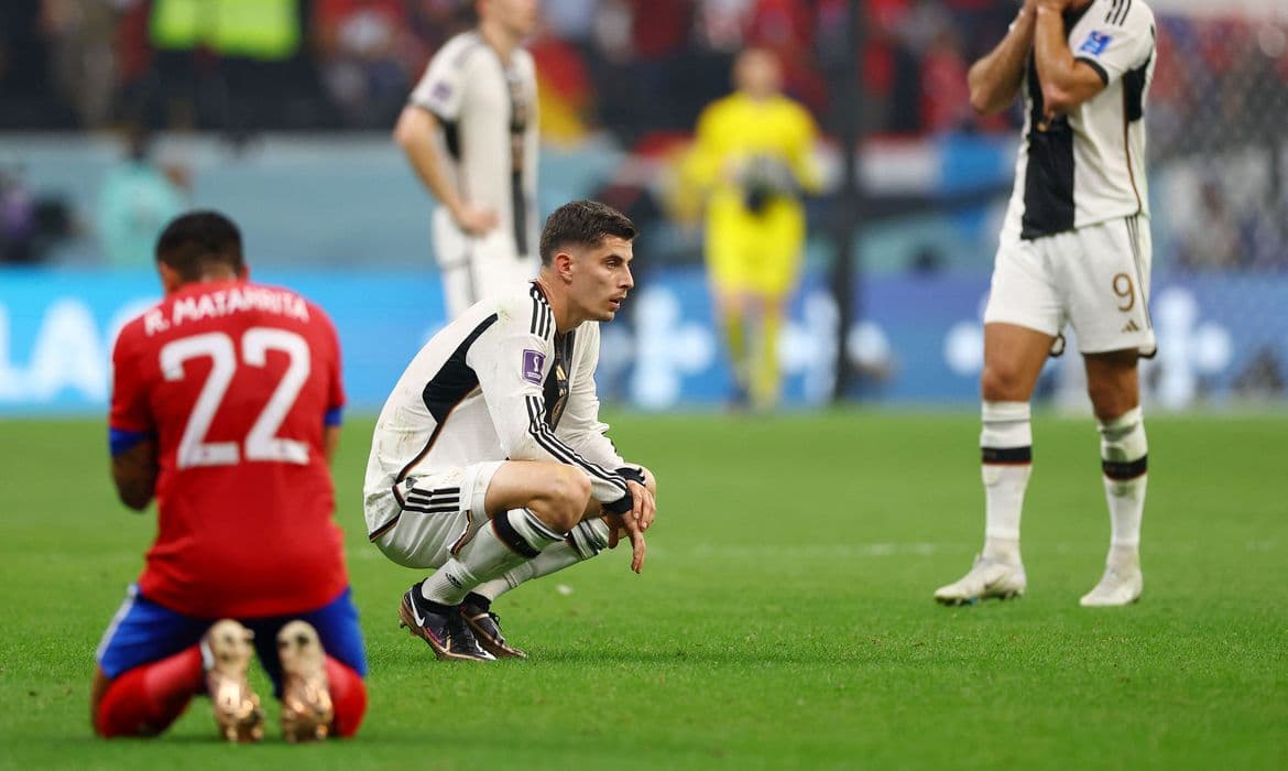 Alemanha goleia a Costa Rica, mas é eliminada da Copa