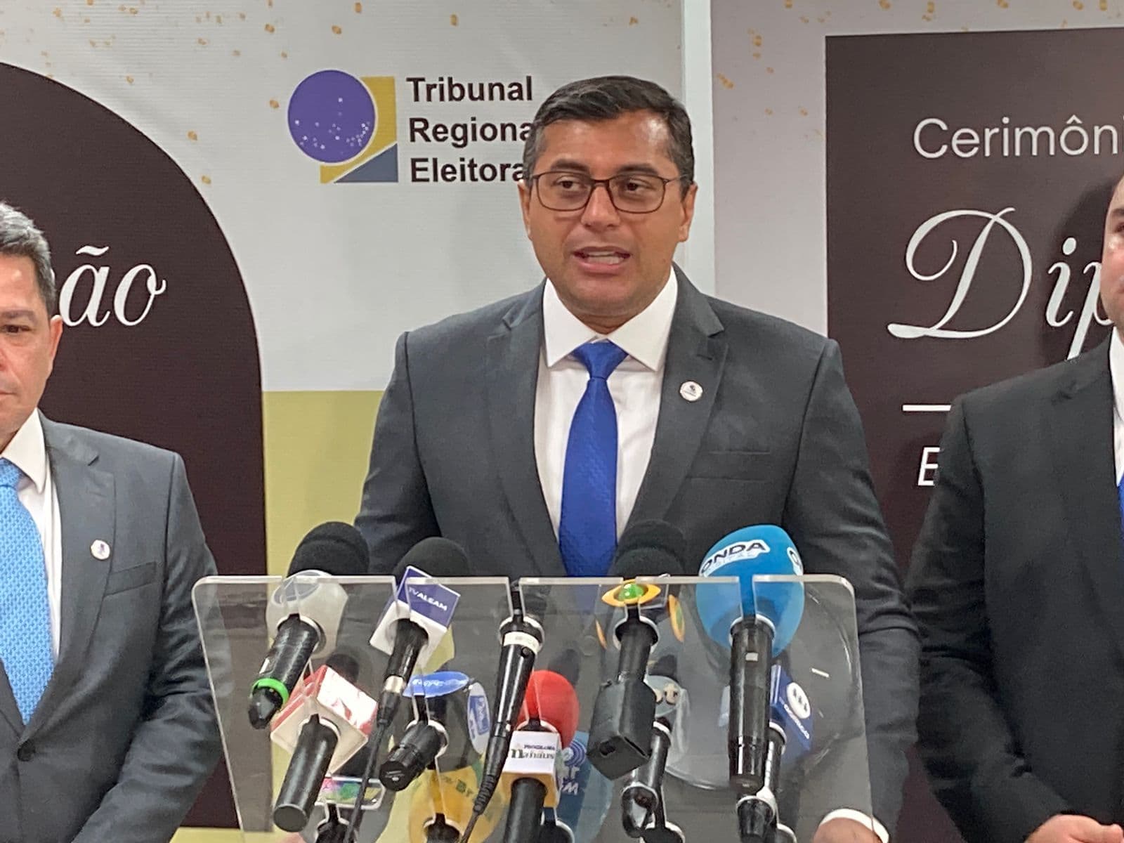 Em diplomação Wilson diz manter bom relacionamento com David