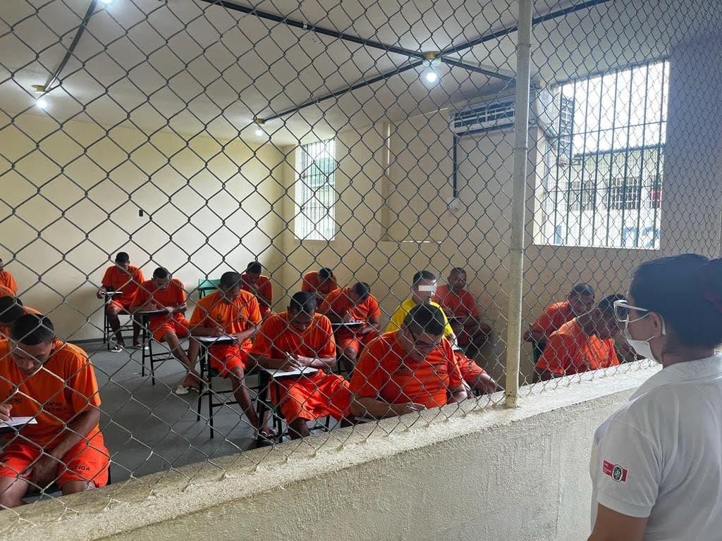 Mais de 700 detentos realizam provas do Enem nesta quarta (11)