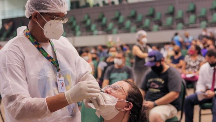 Covid-19 continua no topo das internações por problemas respiratórios