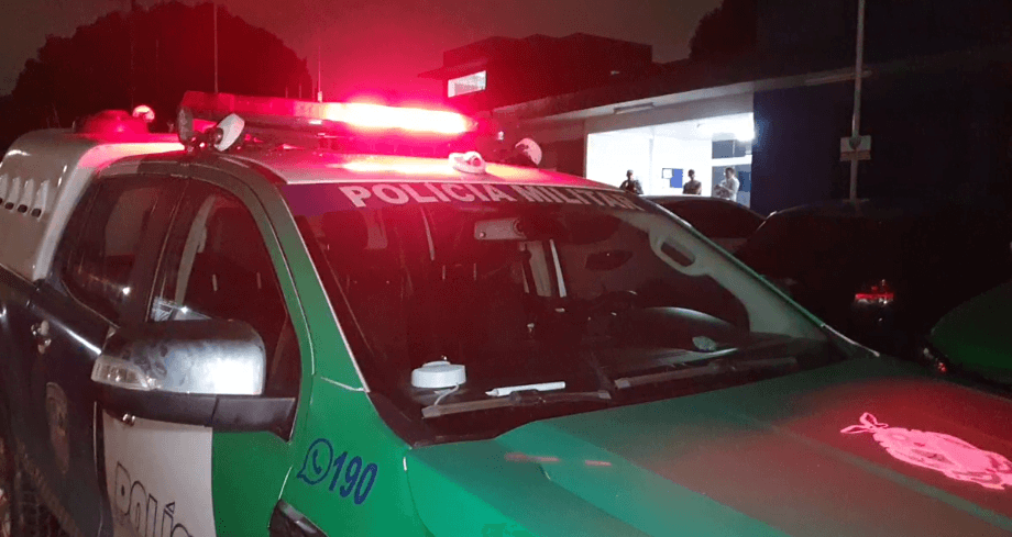 Motoristas de aplicativo promovem &#8220;caçada&#8221; contra assaltantes em Manaus