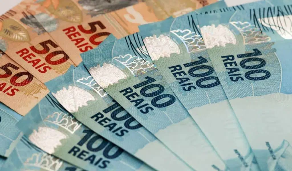 Mais 2,7 mi de pessoas poderão sacar abono salarial a partir de abril