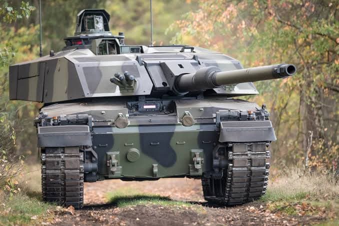 Governo ucraniano recebe os primeiros tanques Challenger 2