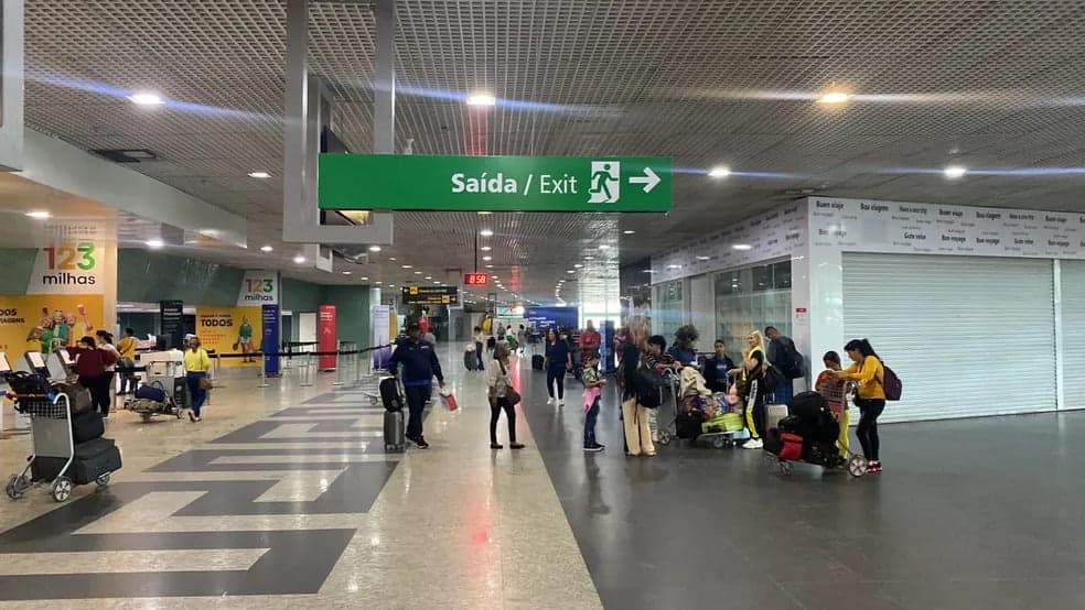 Aeroporto de Manaus retoma operações após horas de suspensão