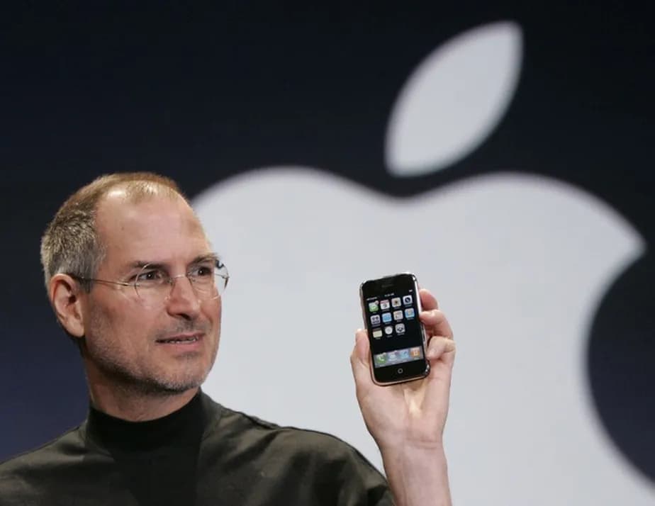 Apple é investigada suspeita de limitar vida útil de seus produtos
