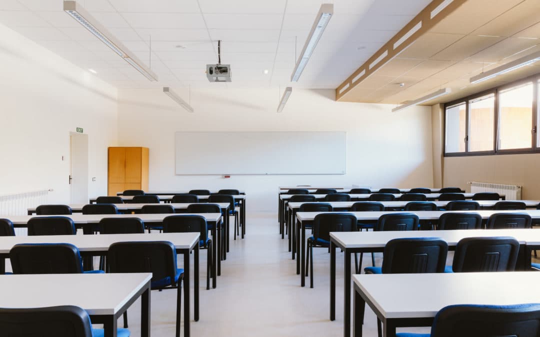 Governo anuncia plano B para manter aulas durante greve dos professores no AM