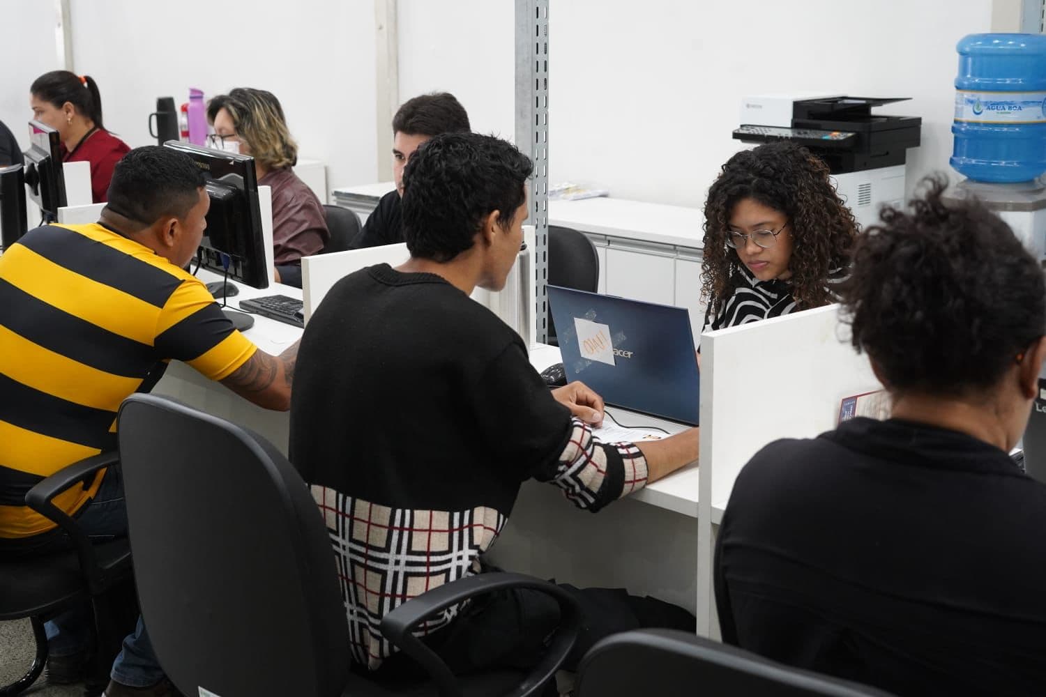 Sine Amazonas divulga 73 vagas de emprego nesta quarta-feira (3)