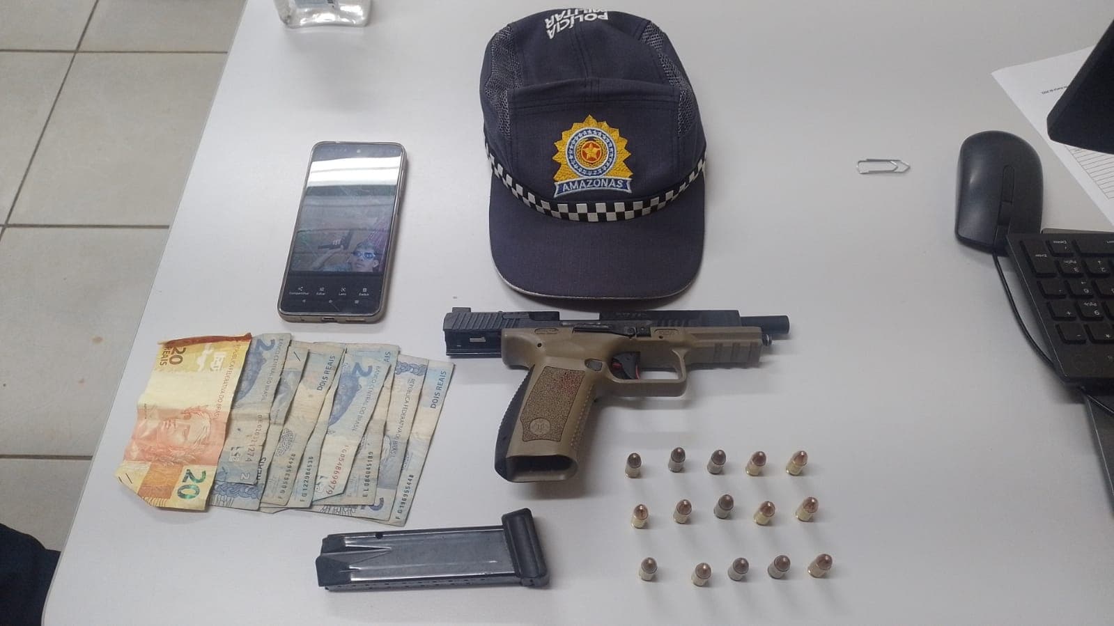 Dois homens são presos por roubo e tentativa de homicídio em Iranduba 