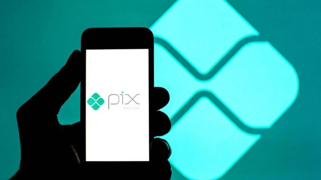 O que é Urubu do Pix? Veja como funciona golpe que promete dinheiro fácil