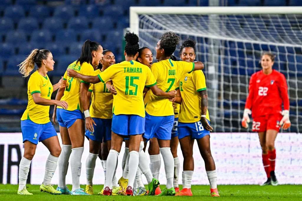Expediente no AM tem horários alterados em dias de jogos do Brasil na Copa do Mundo