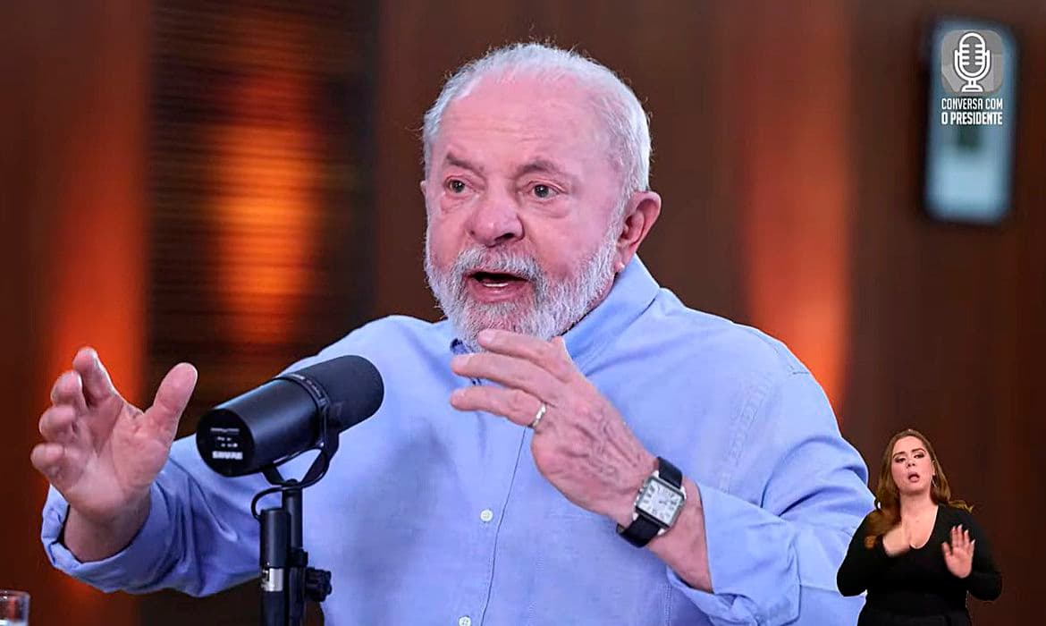 &#8220;Decreto de armas de Bolsonaro era pra agradar o crime organizado&#8221;, diz Lula