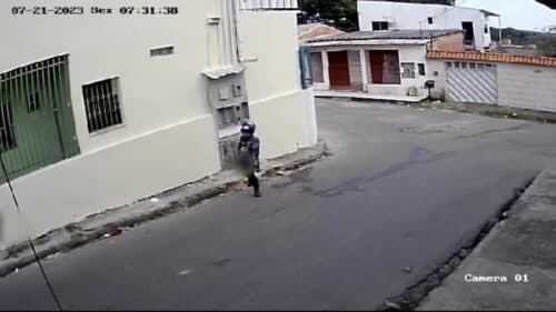 &#8220;Mototaxista tarado&#8221; se entrega à Polícia na madrugada deste sábado (29)